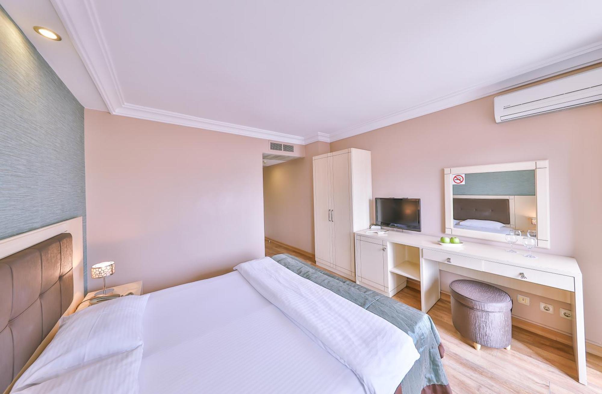 Buyukada Princess Hotel Prinseneilanden Buitenkant foto