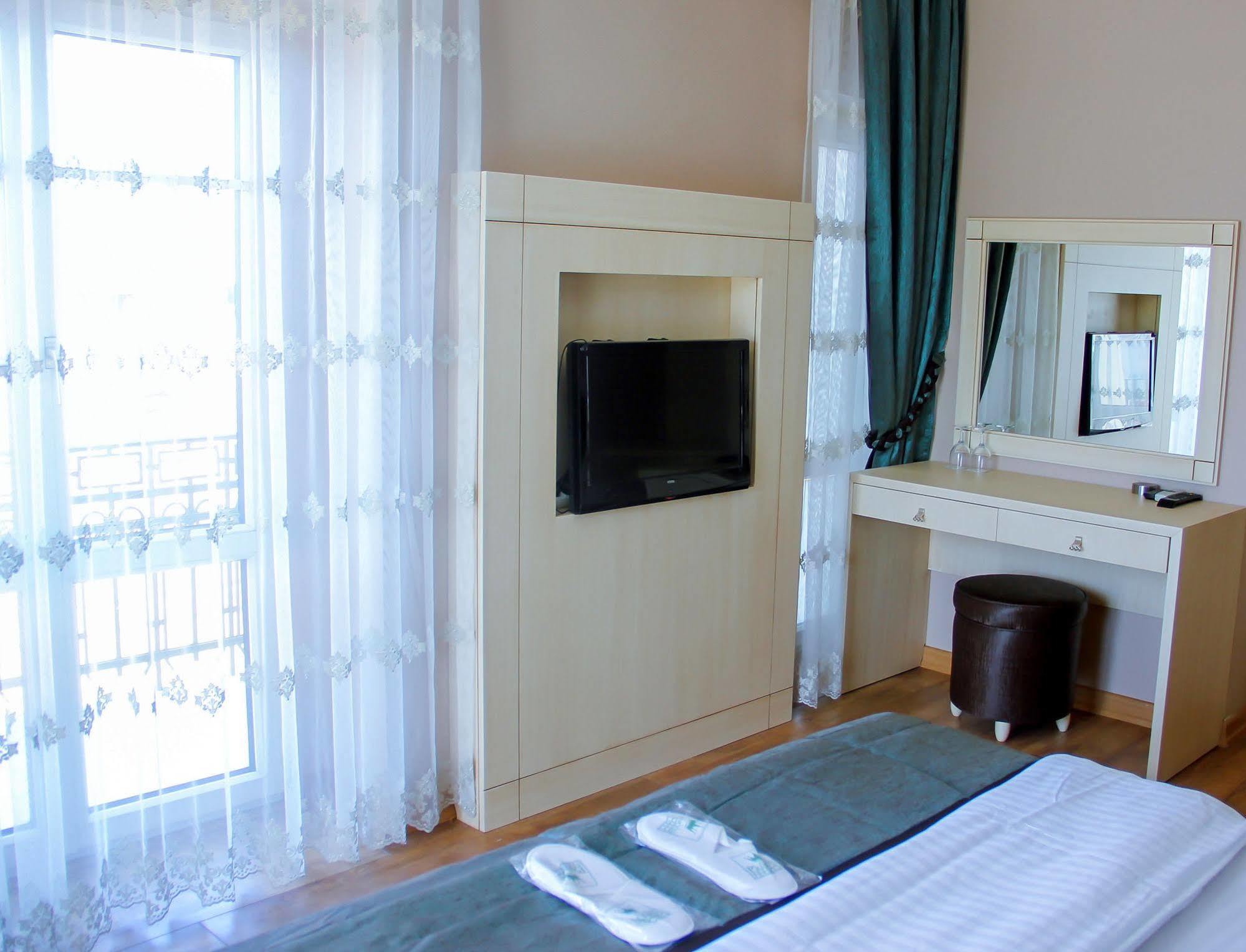 Buyukada Princess Hotel Prinseneilanden Buitenkant foto
