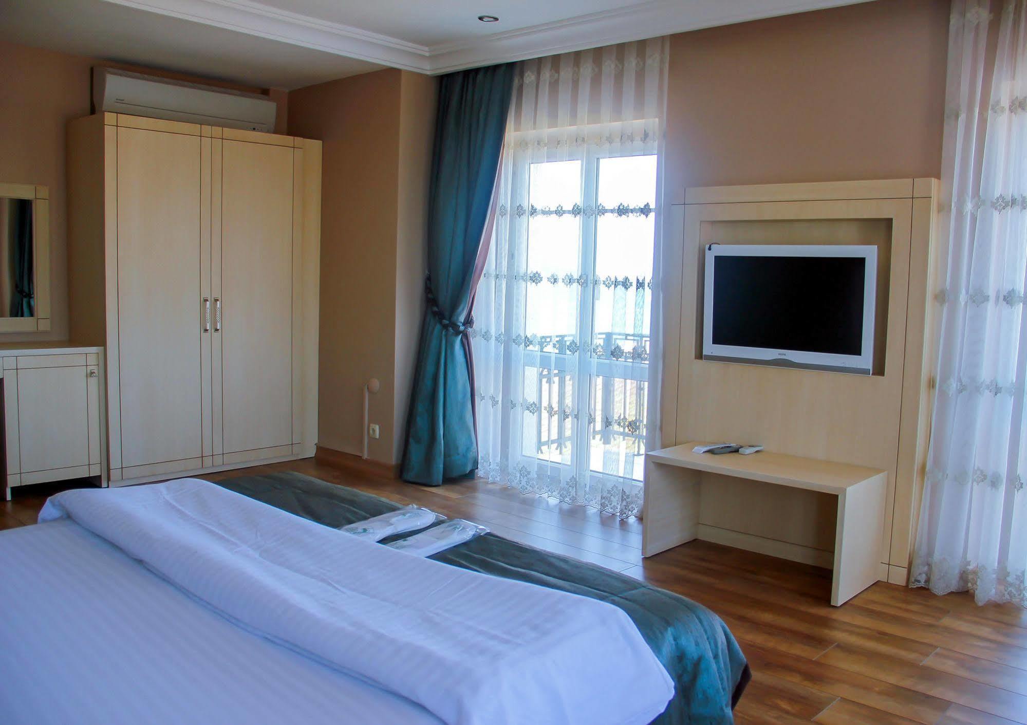 Buyukada Princess Hotel Prinseneilanden Buitenkant foto